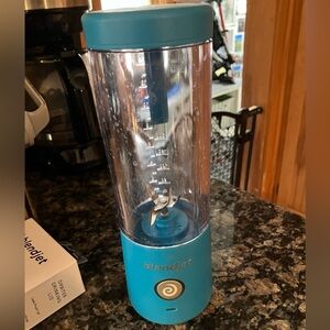 BlendJet Portable Blenders in Blue and black